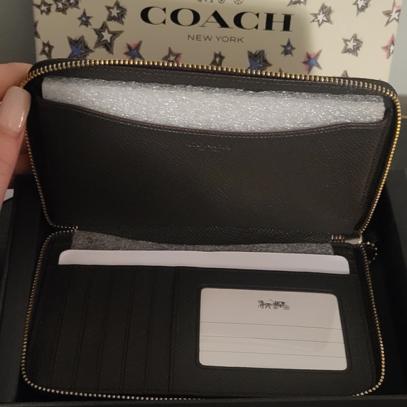 Coach Wristlet - Picture 3 of 5